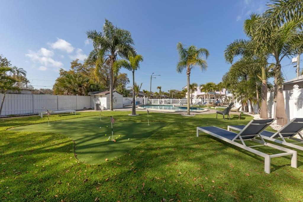 Located By The Beach 1 Bedroom With Parking And Pool Clearwater Eksteriør billede
